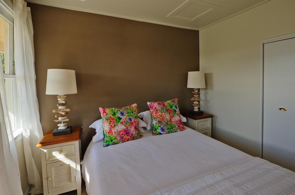 Blacks Hotel Ophir Bagian luar foto