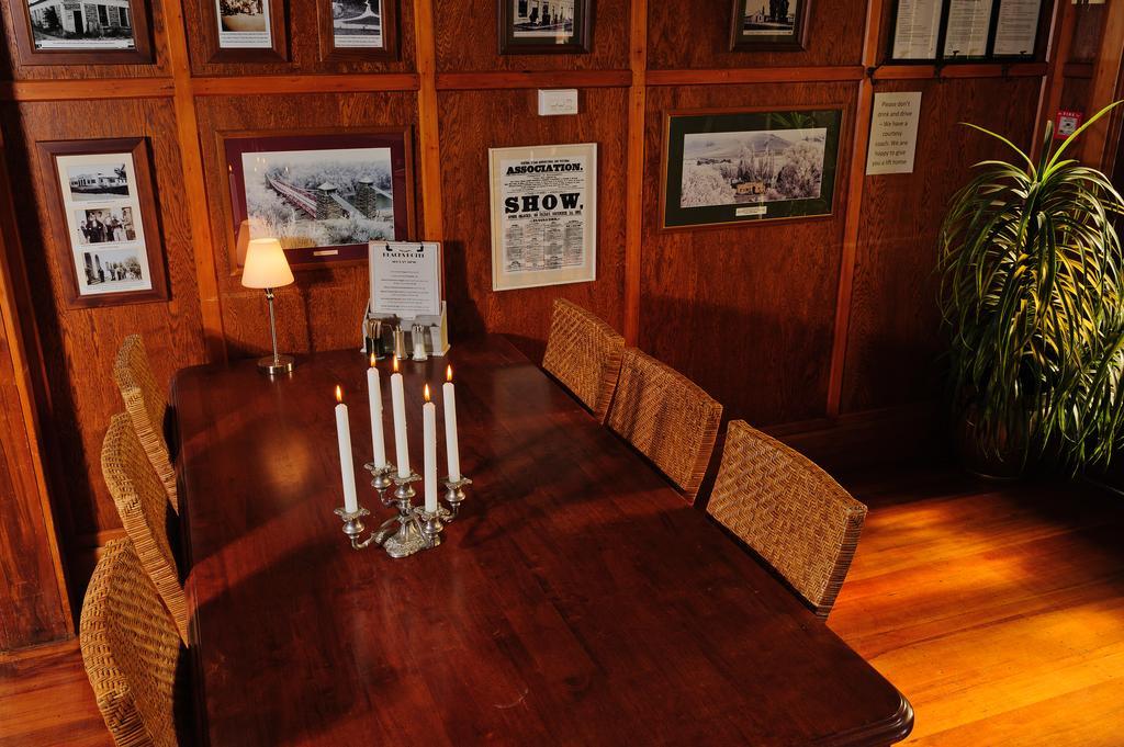 Blacks Hotel Ophir Bagian luar foto